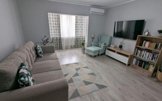 3 camere decomandat etaj 1 zona Dambovita - Poză 1