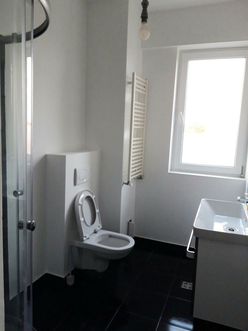 SAD birou cu 4 camere si balcon - Poză 6