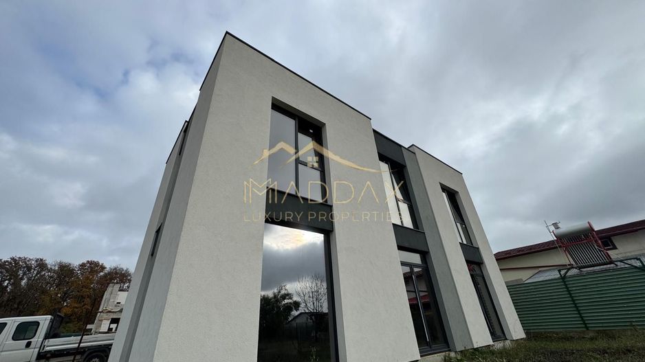 Vila balotesti - Poză 1