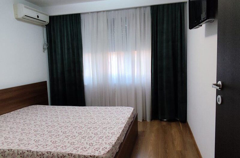 Apartament modern cu 2 camere de inchiriat, renovat, 9 minute Metrou - Poză 5