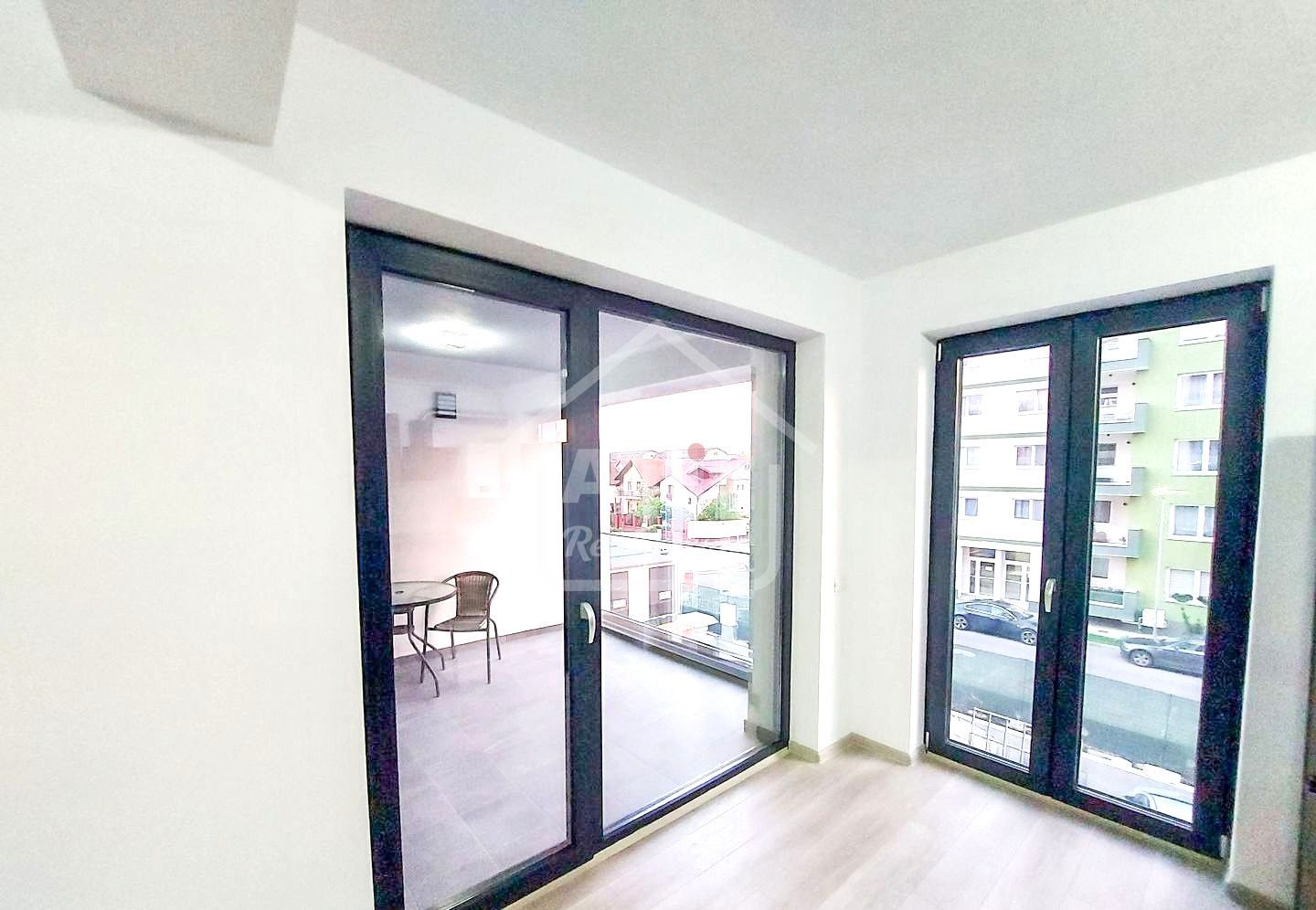 Apartament Suprafata Mare I Tractorul Coresi - Poză 14