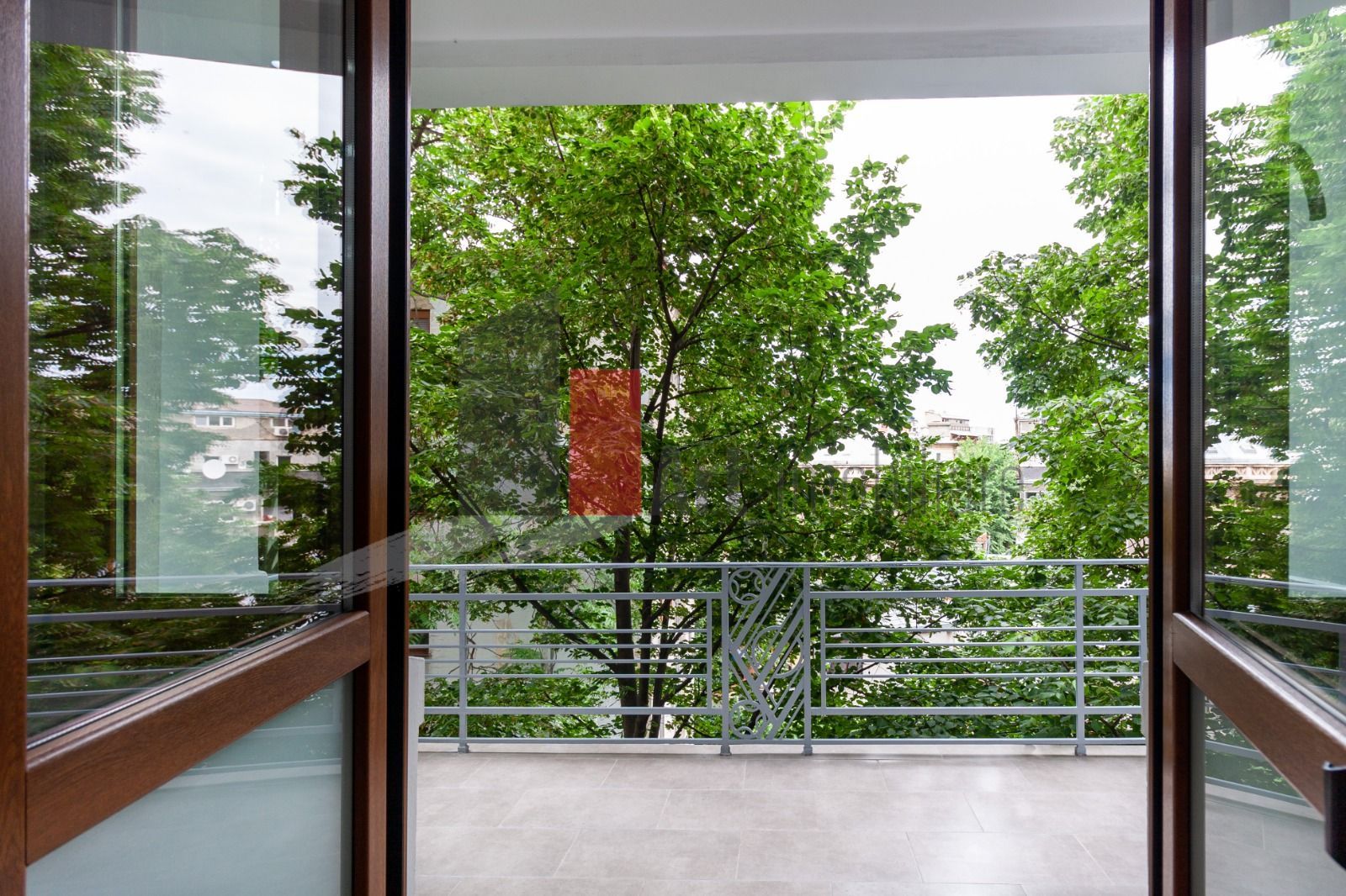 Apartamentul "ZORAGARRIA", Armeneasca,finisat lux, PRIMII LOCATARI DUPA RENOVARE - Poză 12