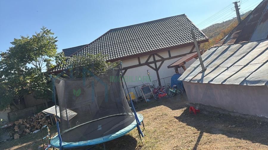 Casă de vânzare în Comuna Strunga, județul Iași - Poză 7