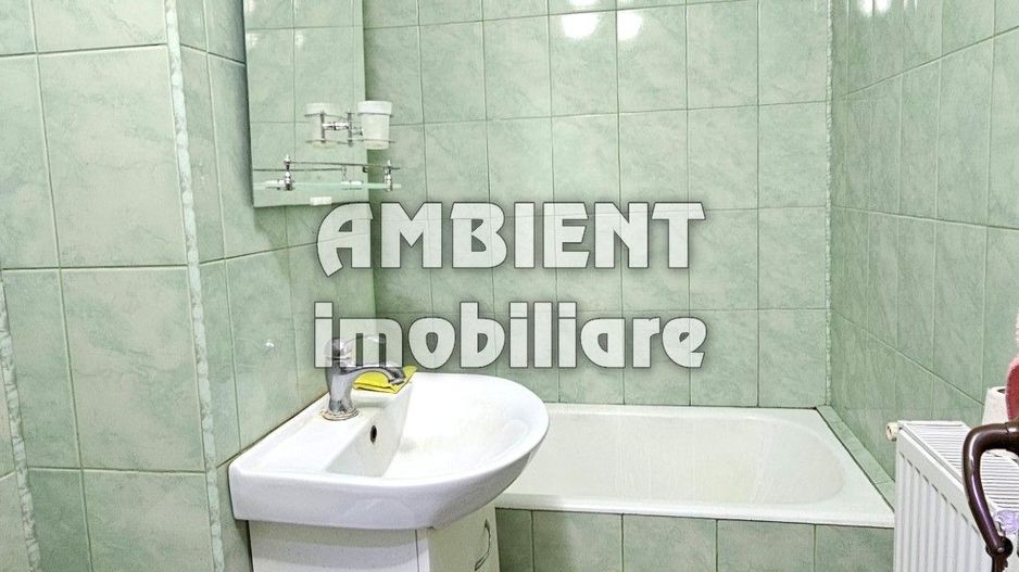 Apartament cu 3 camere, etaj 1, mobilat si utilat, zona CENTRU; - Poză 9