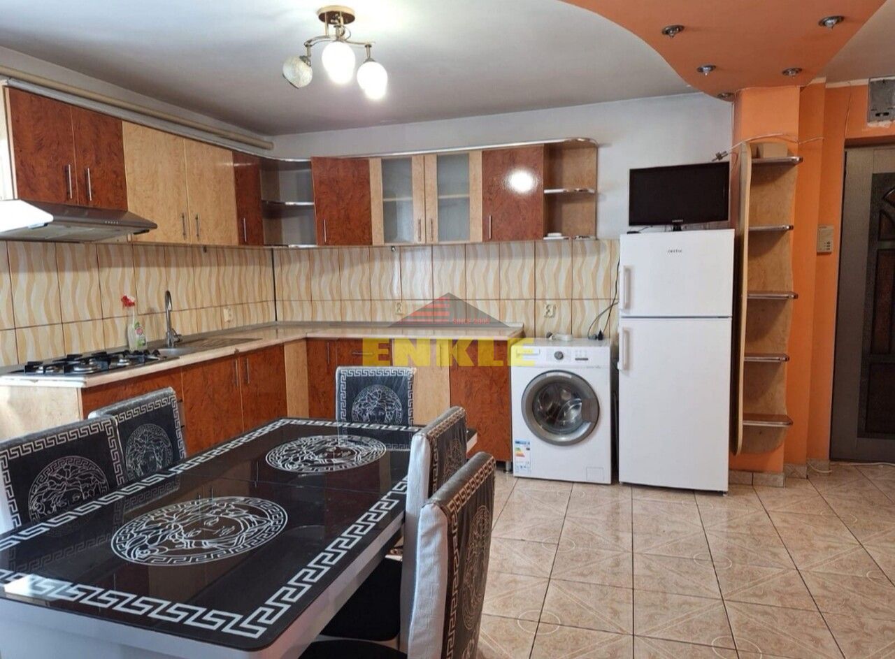 De vânzare apartament cu 2 camere decomandat, zona Școlii 7 - Poză 4