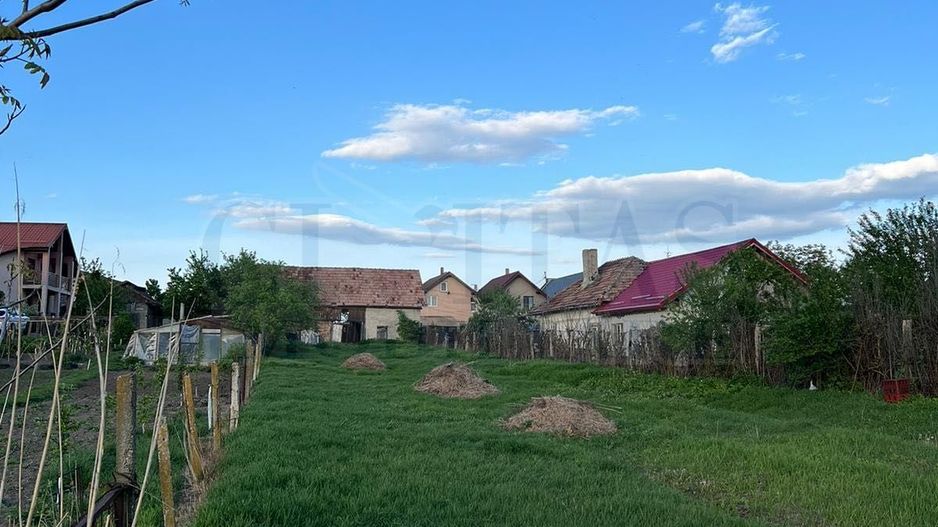 0 COMISION! Teren de vanzare in Apahida, zona centrala - Poză 1