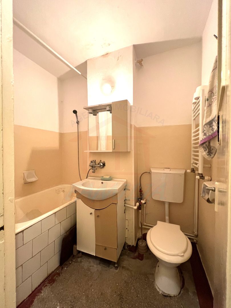 🏡 Apartament 2 camere, etaj 3, stradal – zonă excelentă Micro 40 - Poză 14