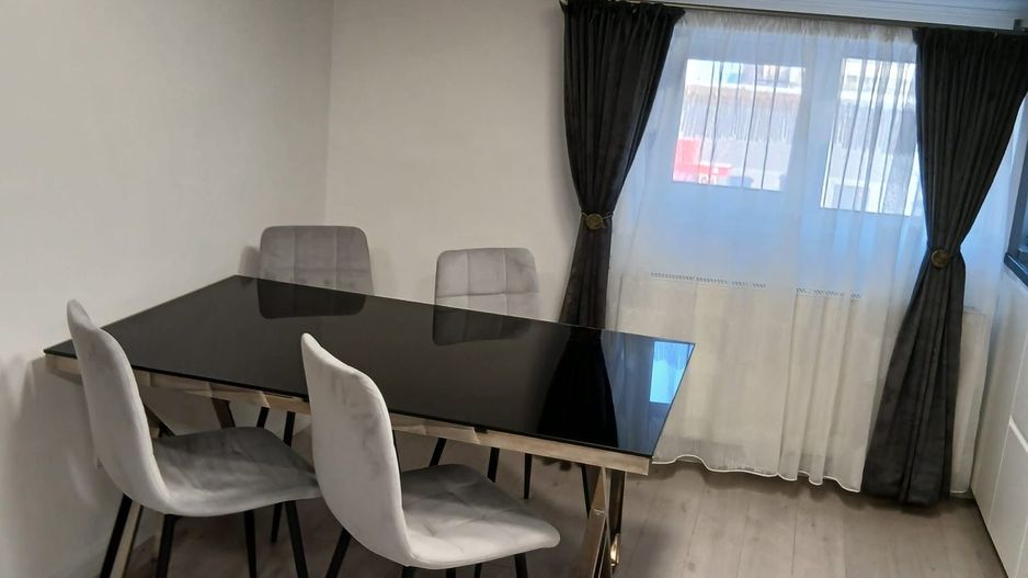 Apartament 3 camere,2 bai si spatiu de depozitare  de vanzare S88 - Poză 3