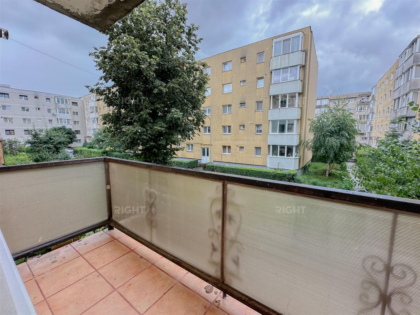 Apartament 4 camere | 2 balcoane | loc parcare | Sacele Brasov - Poză 10