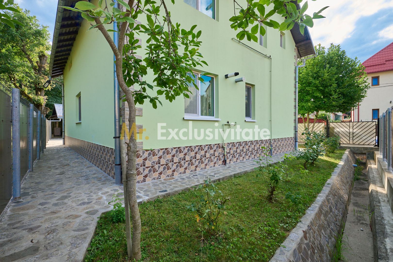 Casă rară în Găvana | Vecină cu pădurea, aproape de toate facilitățile - Poză 21