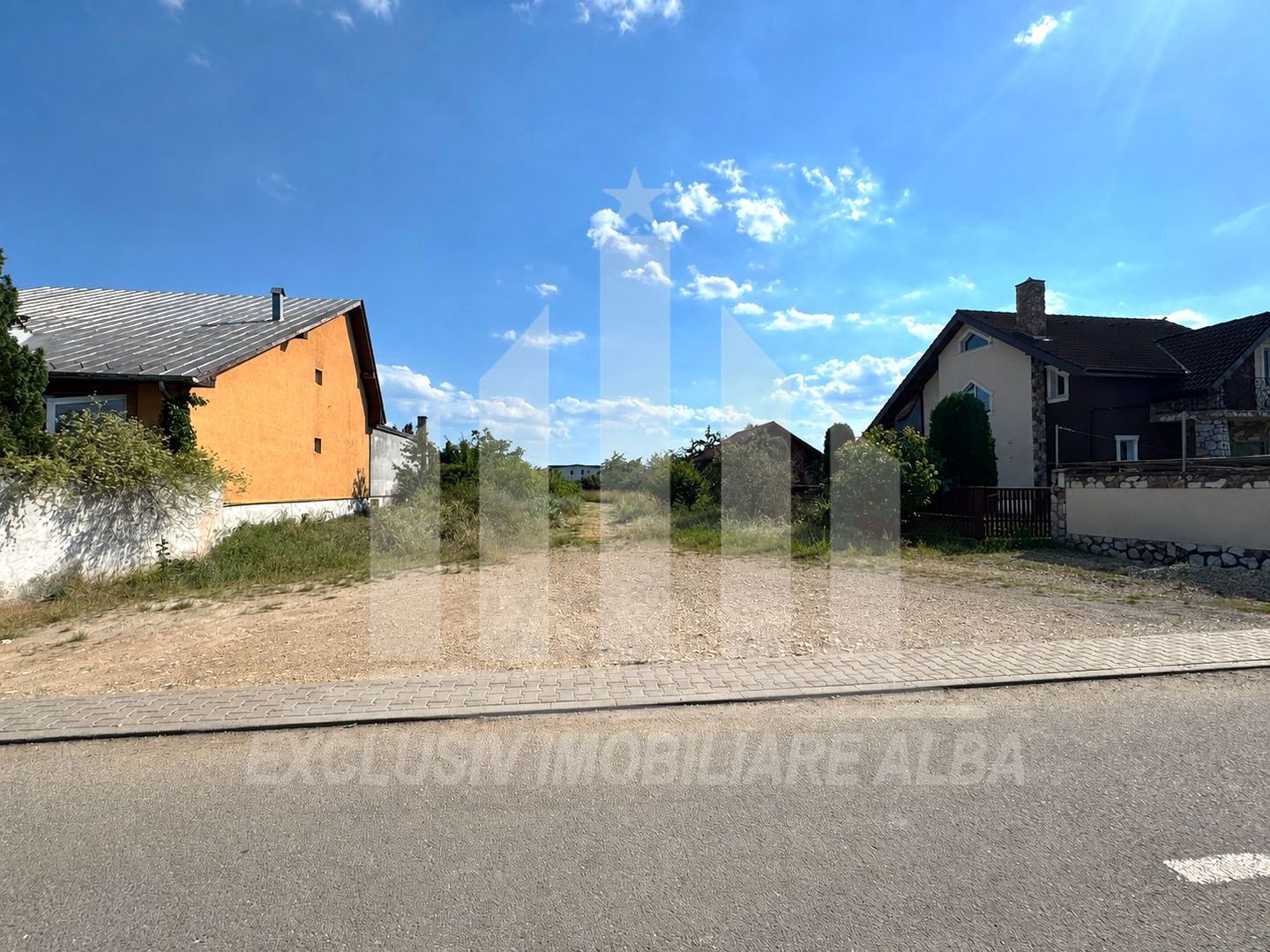 Teren intravilan | De vanzare | 2200 mp | 20 ml deschidere | Cetate - Poză 2