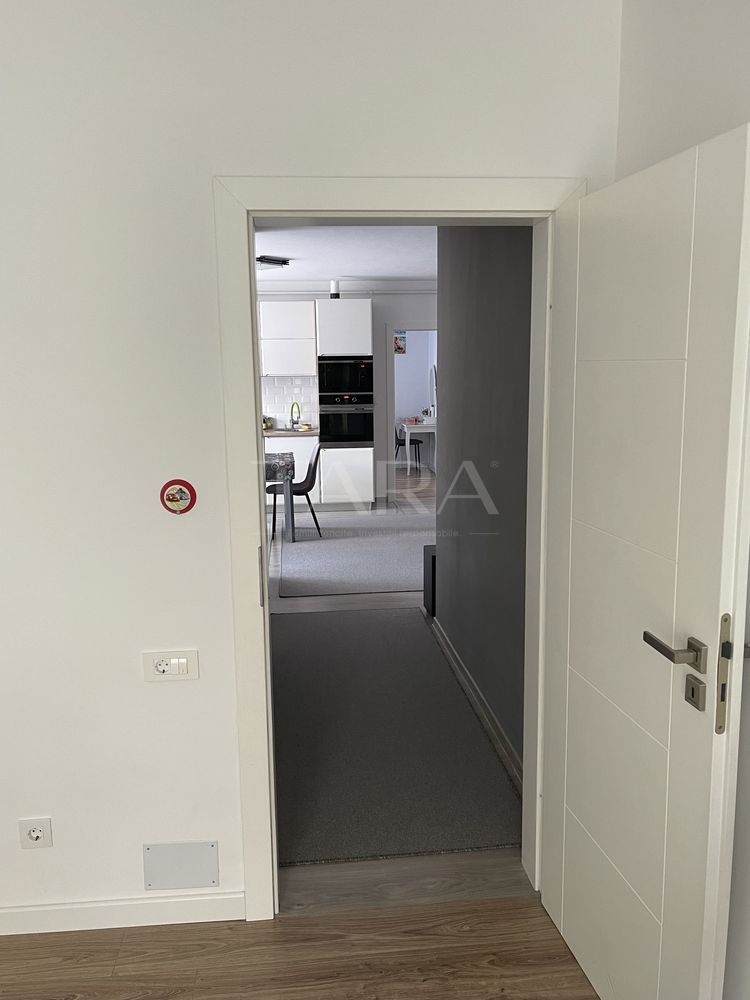 Apartament 2 dormitoare, finisat, mobilat personalizat, zonă liniștită. - Poză 3