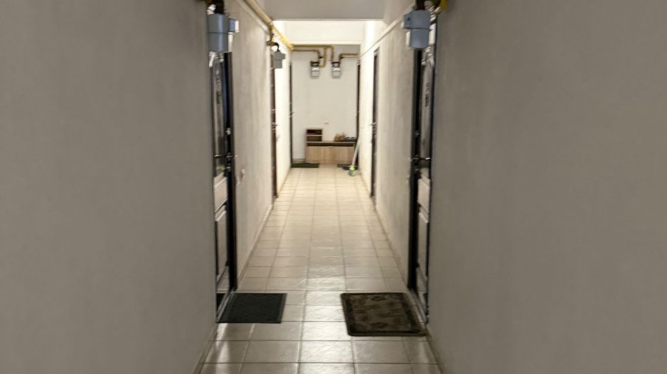 Ap 3 camere - transformat din alipirea a 2 garsoniere - 62 mp - parter - Poză 26