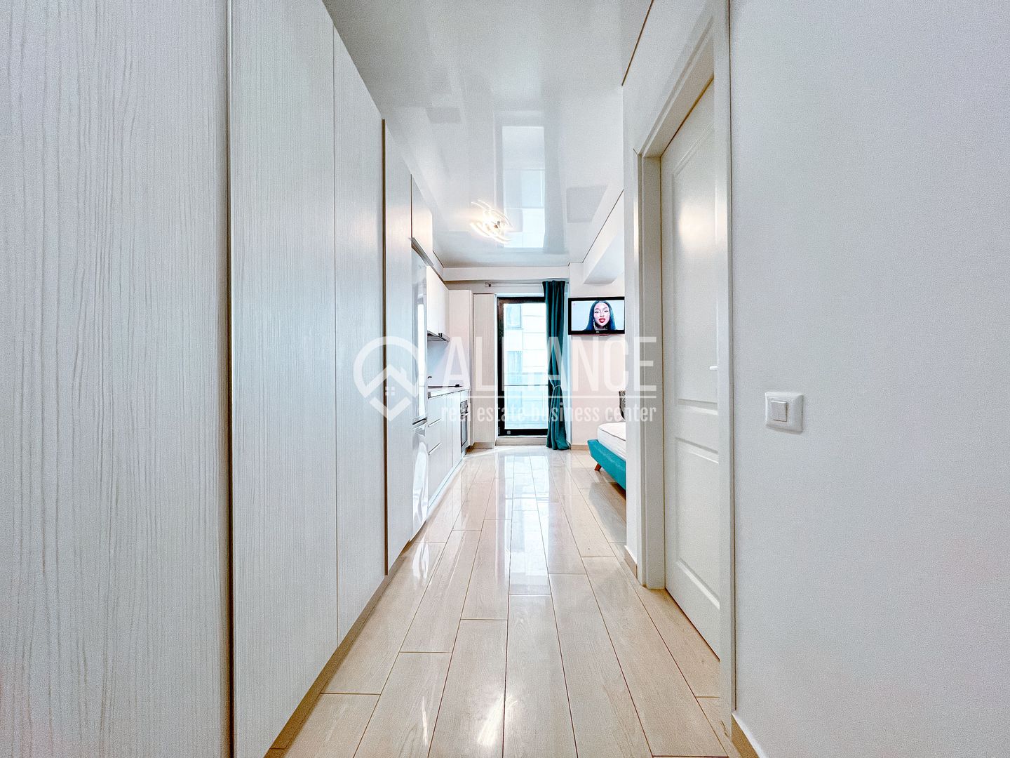 MAMAIA(COD 05)  - Studio Premium , Vedere spre Lac - Poză 5