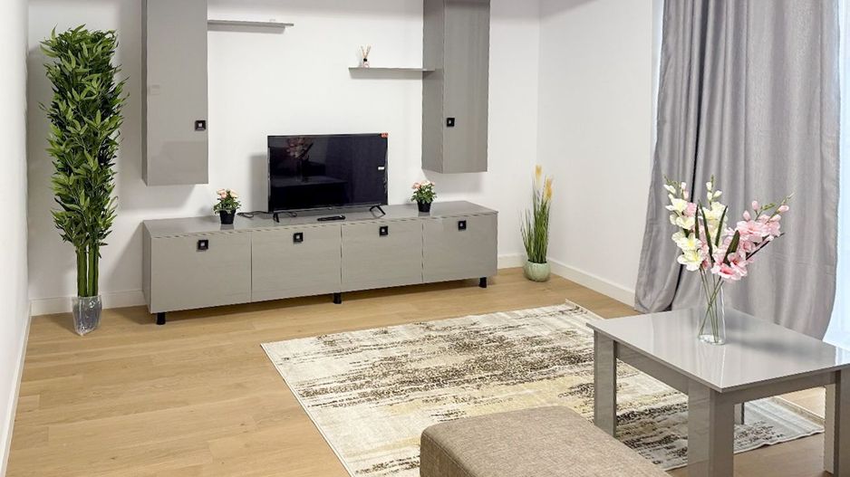 Chirie Apartament 2 camere | Loc parcare | Prima Închiriere | Central - Poză 1