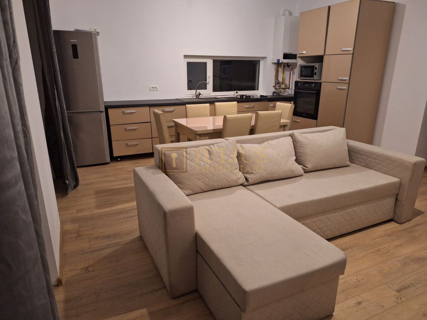 1/2 duplex spatios , spatiu verde generos, locuri de parcare-Mosnita - Poză 2