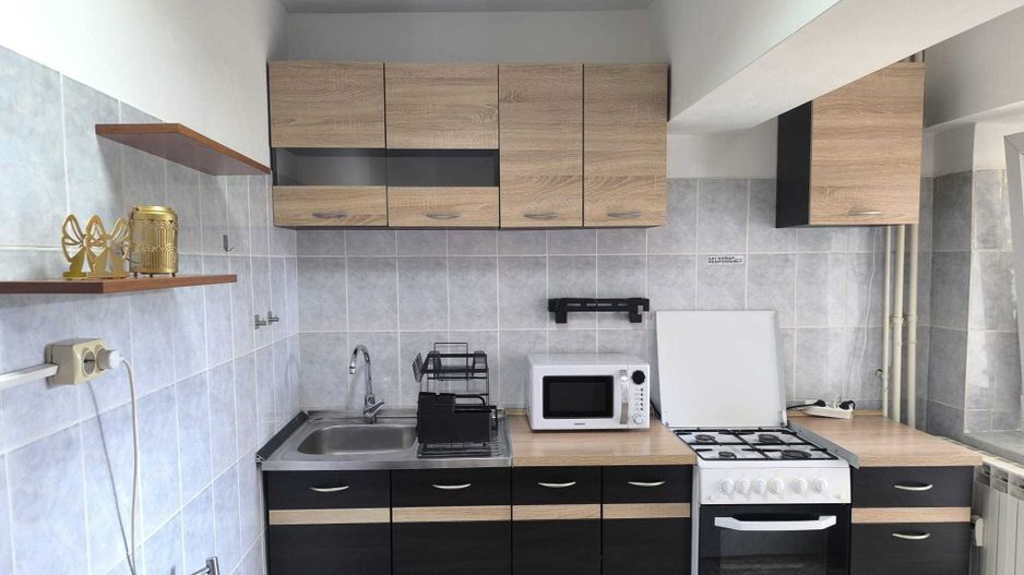 De Închiriat 2 Camere, Bd. Unirii,  3 Balcoane, Loc de Parcare - Poză 4