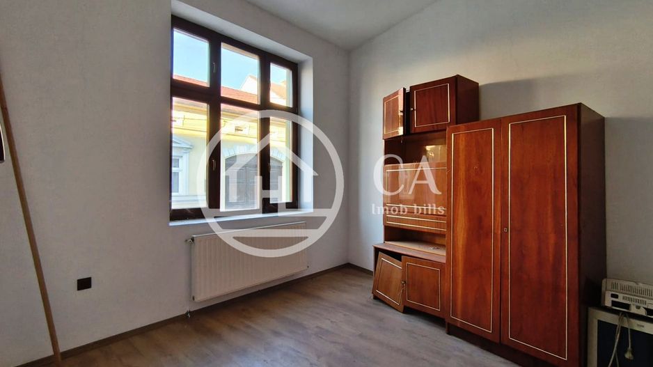 Casa de închiriat cu 6 camere în zona Centrala,  Oradea - Poză 14