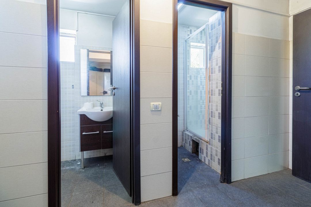 Clădire modernă, versatilă, cu terasă panoramică – locuință sau business - Poză 27