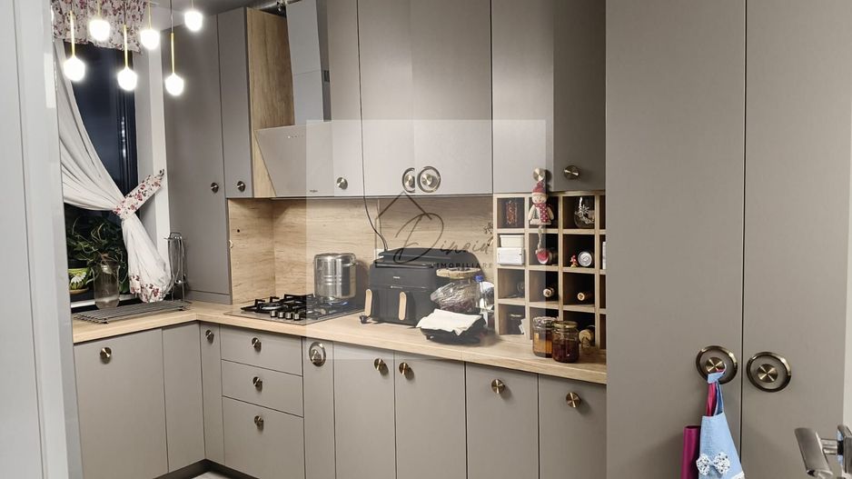 Vila 4 camere Tunari I noua, mobilata I zona centrala Parc Primarie - Poză 13