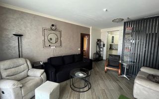 3 CAMERE DE VÂNZARE – MAMAIA, ZONA FLORA | VEDERE PARȚIALĂ LA MARE - Poză 1