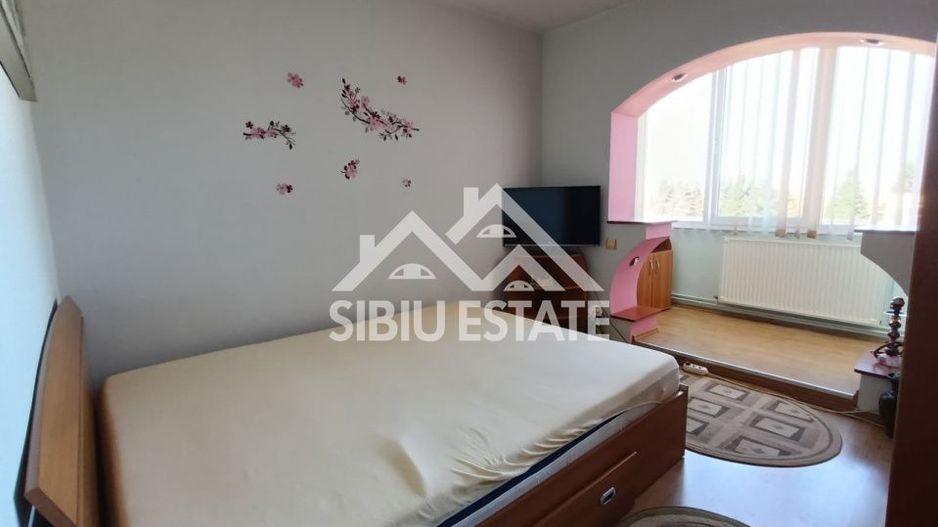 Apartament de vanzare cu 3 camere, decomandat - Valea Aurie - Poză 16