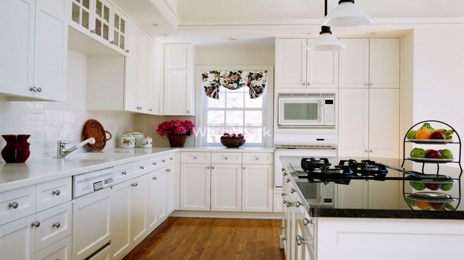 Apartament cu 3 camere de vânzare în zona Bogdanestilor 98 mp - Poză 2