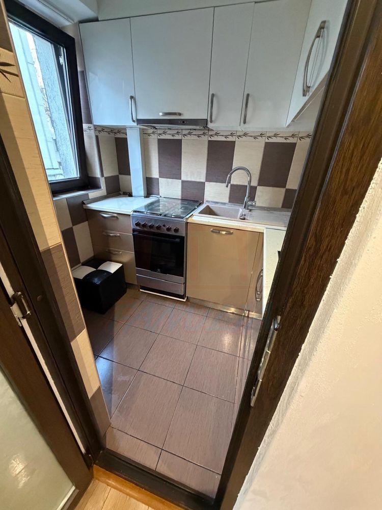 De vânzare apartament 1 camera - IREG - Poză 6