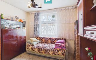 Apartament cu 3 camere zonă centrala în Lipova - Poză 3