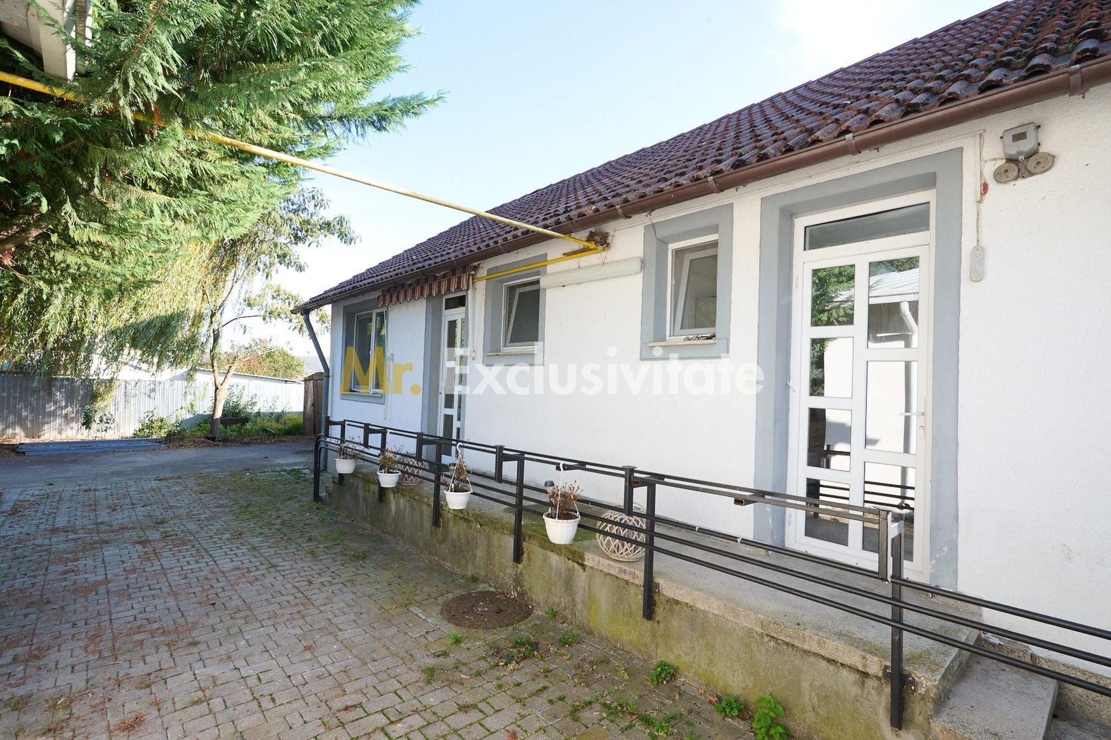 Casa de locuit + hala 136 mp in aceesi curte Maracineni Argeselu - Poză 2