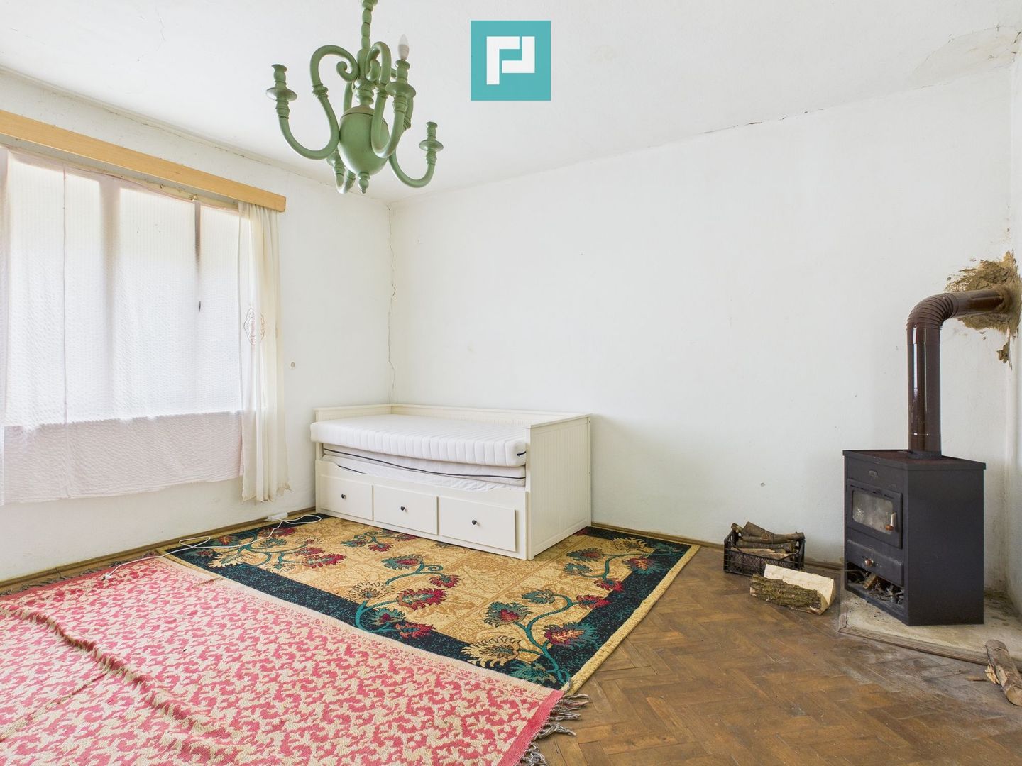 Casă cu teren generos Vărădia de Mureș - Stejar - Poză 14