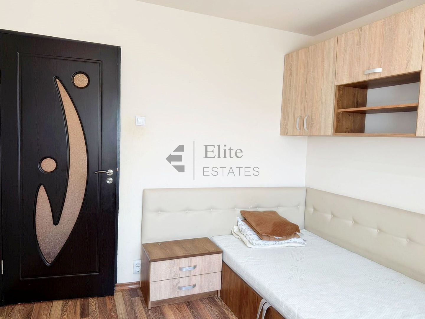 Apartament cu 3 camere de inchiriat in  Cartier Nufarul - Poză 7