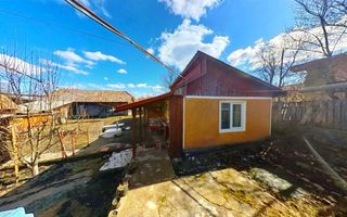 Casa traditionala+ domeniu de 2.900 mp,livada, anexe:refugiu apreciabil Craiesti - Poză 8