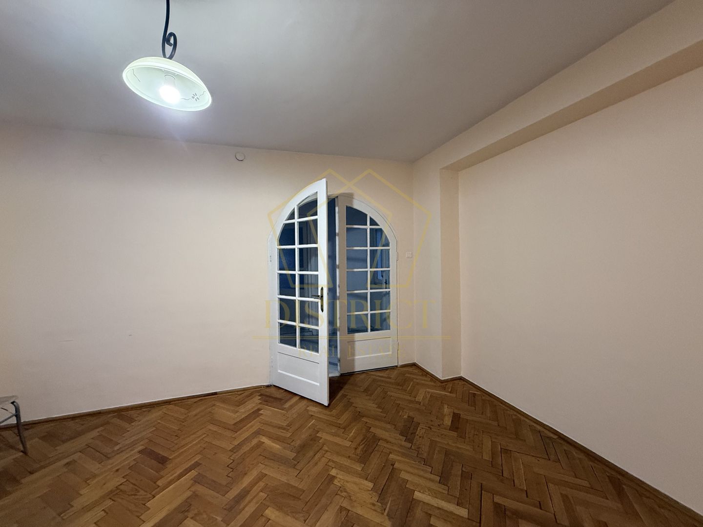 Casa cu 4 camere de inchiriat | Complexul Studentesc - Poză 9