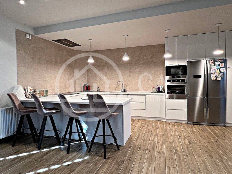 Casa de vanzare cu 5 camere in Santandrei, Oradea - Poză 5