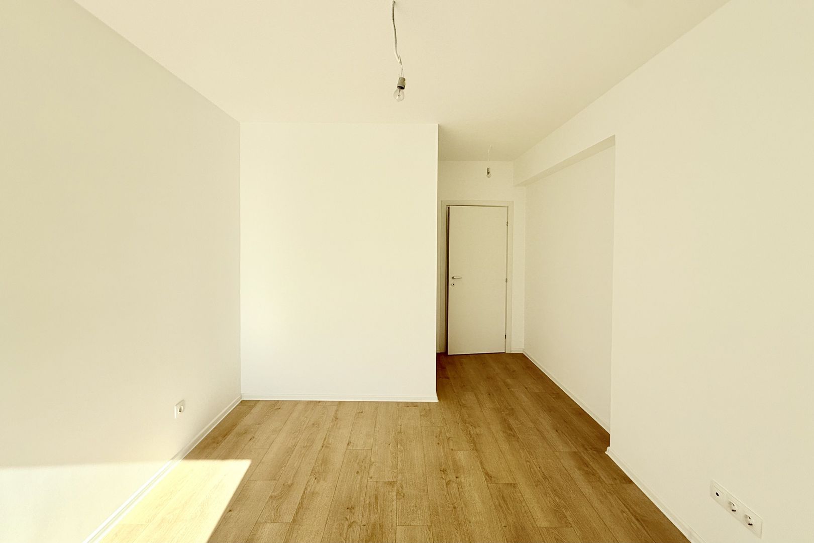 Apartament 4 camere spațios,  Sector 1, amenajat, comision 0% - Poză 3
