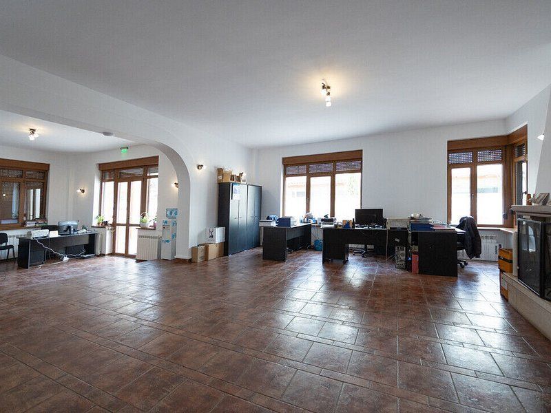 Vila cu 750 mp utili si teren de 1.480 mp in Erou Iancu Nicolae - Poză 15