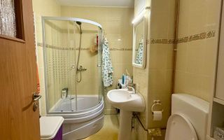 Etaj 2. Cu centrala proprie. Zona Bucovina - Poză 5