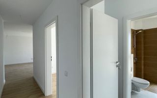 Apartament de vanzare - 3 camere + terasă 300 mp | Calea Moldovei - Poză 5