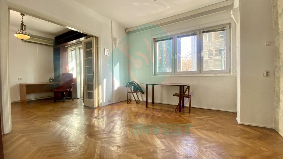 Apartament interbelic cu farmec aparte, la Piața Iancului - Poză 1