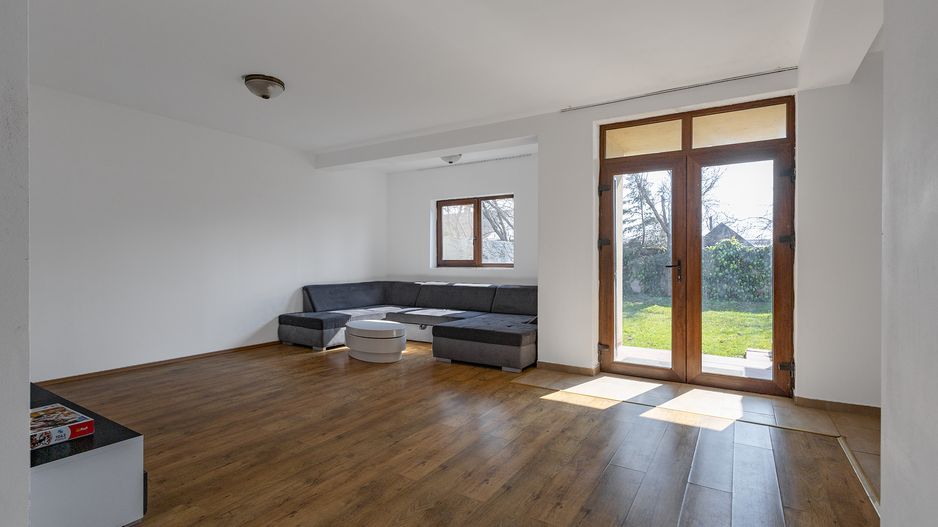 Casă cu 4 dormitoare în Ronaț | 181 mp utili | Garaj | Teren 345 mp - Poză 1