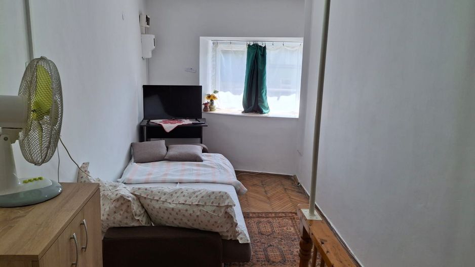 Garsoniera de inchiriat zona centrala - Poză 1