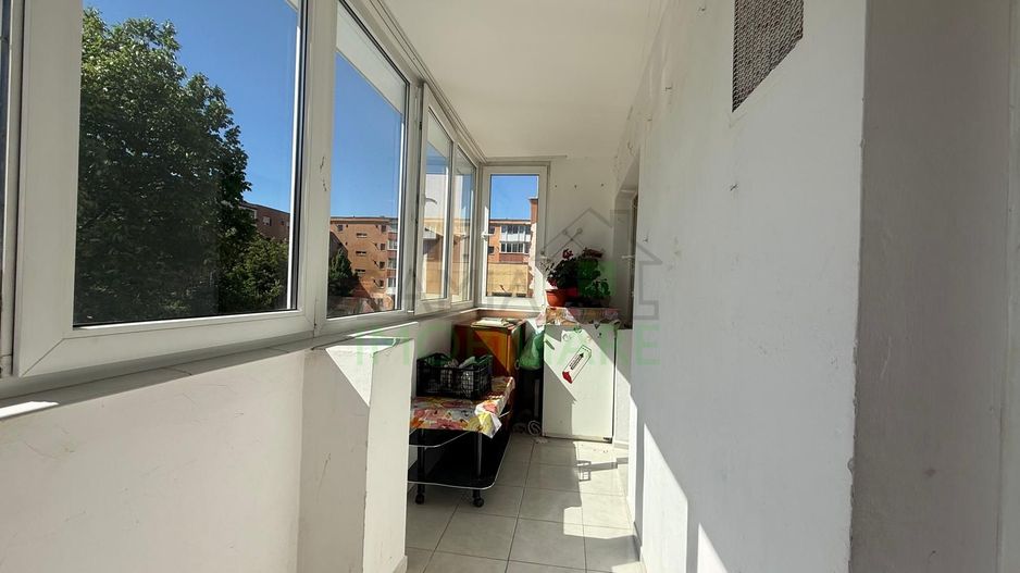 Apartament 3 Camere Decomandat, Etaj 1, Tractorul - Poză 4