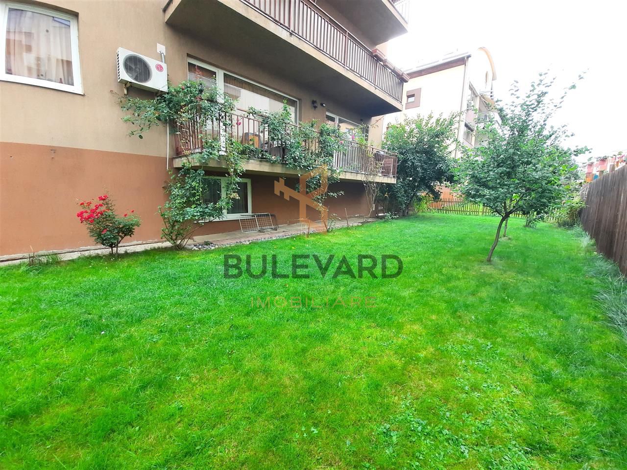 Apartament  3 camere 89 mp + 20 mp terase parcare cartier Buna Ziua - Poză 1