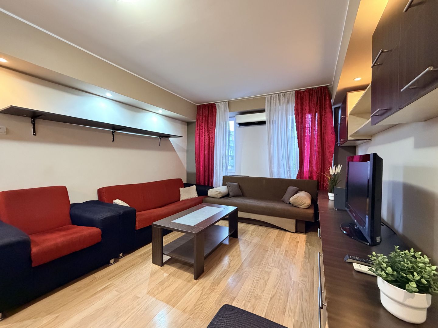 Apartament 4 camere,  aproape de centrul orașului – Circumvalațiunii - Poză 2