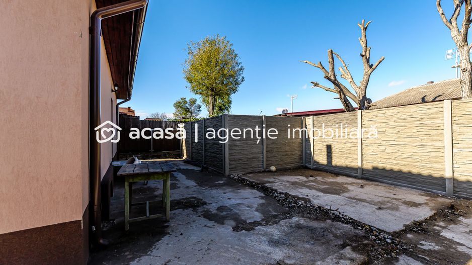 Casă renovată complet în Sânleani/Livada. - Poză 12