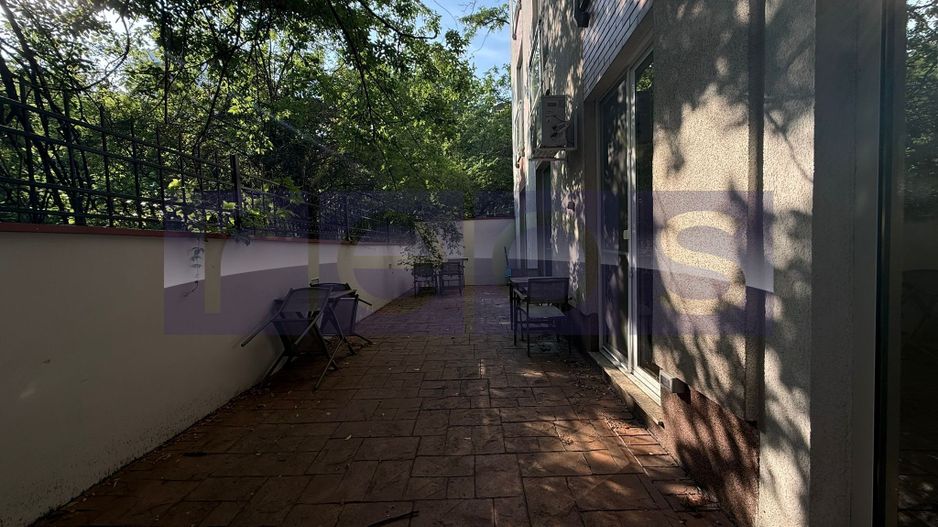 APARTAMENT DE VÂNZARE 4 CAMERE ZONA CENTRALĂ + TERASĂ 40MP - Poză 1