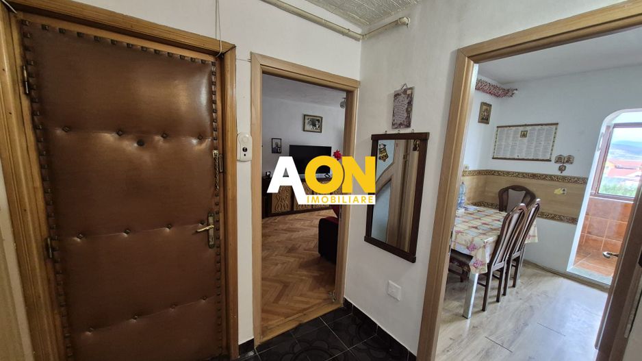 Apartament 3 camere, Decomandat, 69 mp, Zona Cetate - Poză 4
