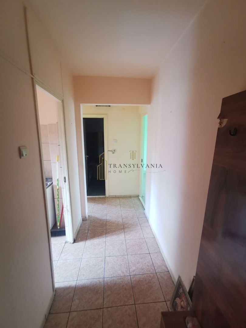 Apartament decomandat, 2 camere,  zona Vasile Aron - Poză 5