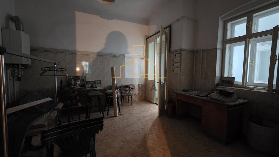 Spatiu Comercial-Apartamente Traian - Cladire integrala - Poză 17